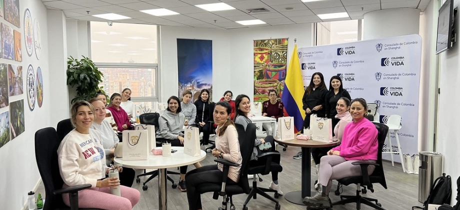 Con talleres el Consulado de Colombia en Shanghái conmemoró el Día Internacional de la Mujer
