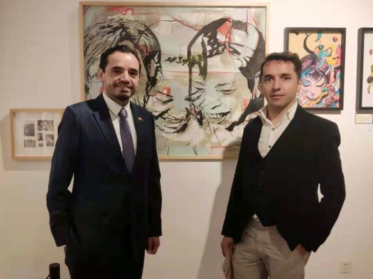 Cinco ilustradores colombianos del colectivo Casa Tinta exponen sus obras en el Shanghai Art Collection Museum