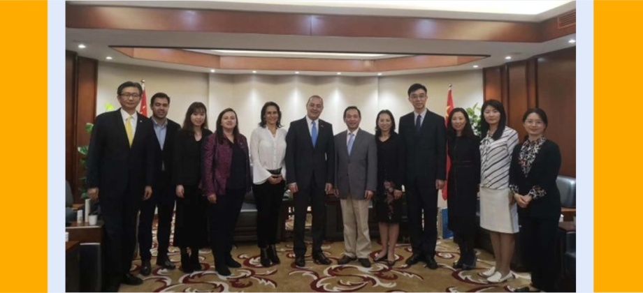 Embajador de Colombia se reunió con el Presidente del Consejo Chino para Fomento de Comercio Internacional de Shanghái – CCPIT Shanghai